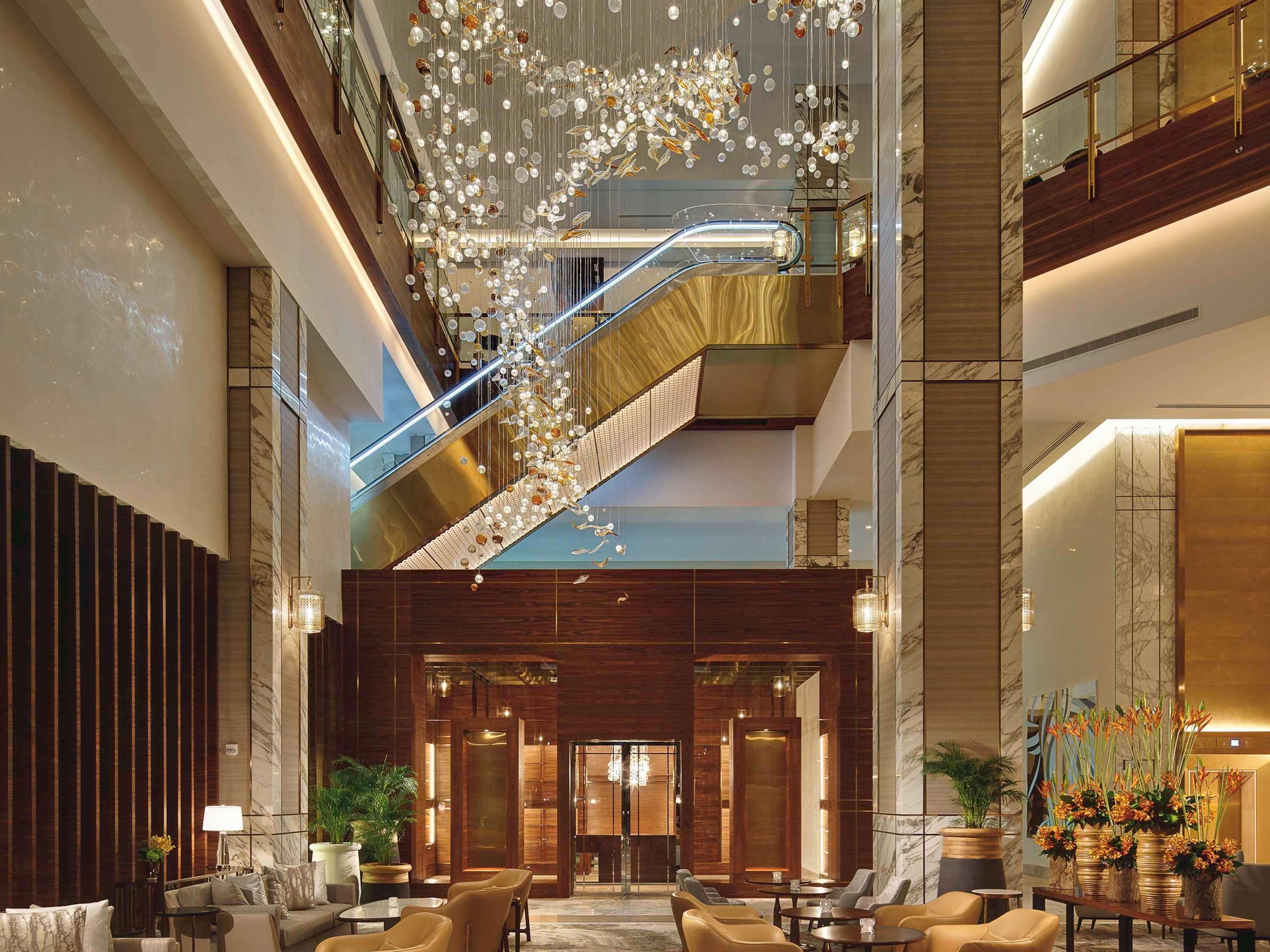 迪拜瑞享大广场酒店 外观 照片 The lobby of the hotel