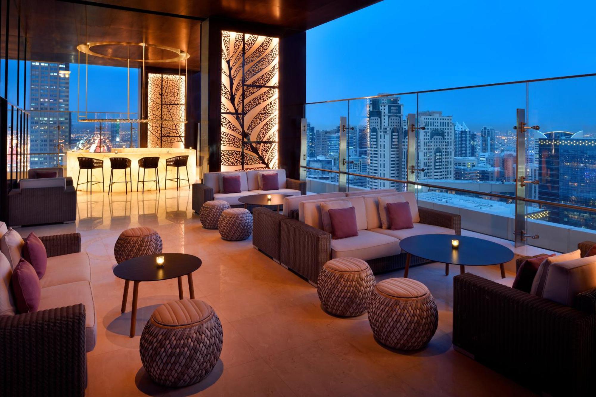 迪拜瑞享大广场酒店 外观 照片 The Bar
